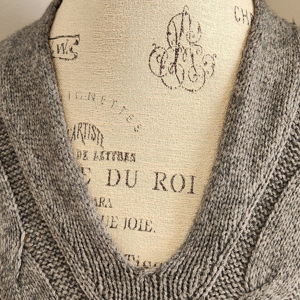 LOFT grey V neck wool blend sweater in size S - Picture 2 of 8